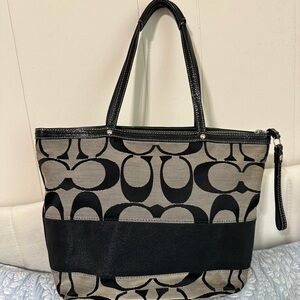 Coach Black and Beige Signature Canvas Tote